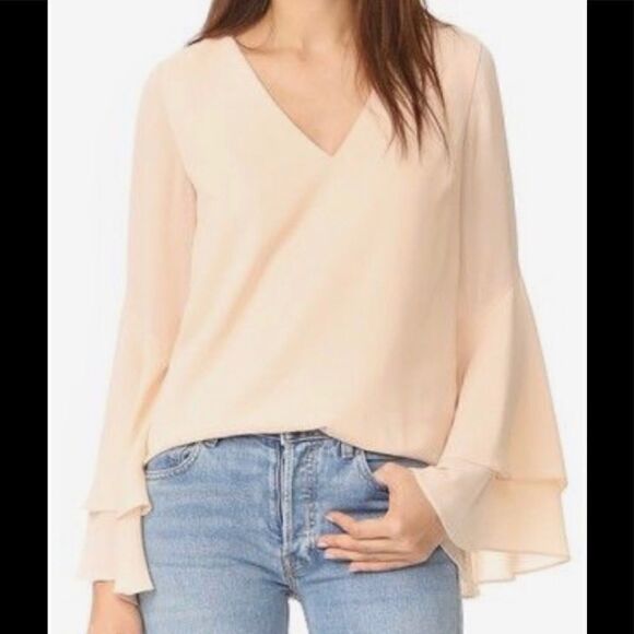 V-neck bell sleeved blouse. NWOT - Picture 6 of 8